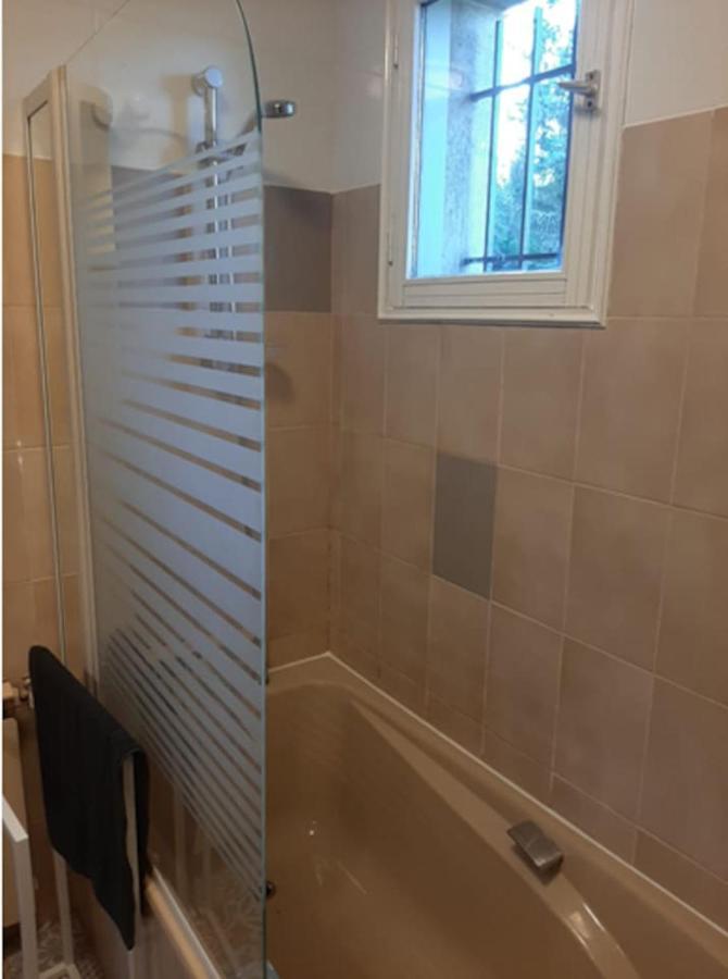 Maison Confort Et Repos Crecy-la-Chapelle Екстериор снимка