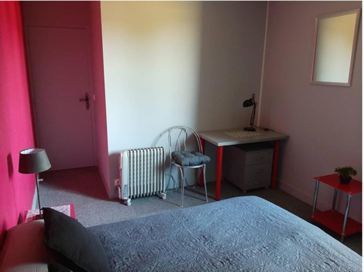 Maison Confort Et Repos Crecy-la-Chapelle Екстериор снимка
